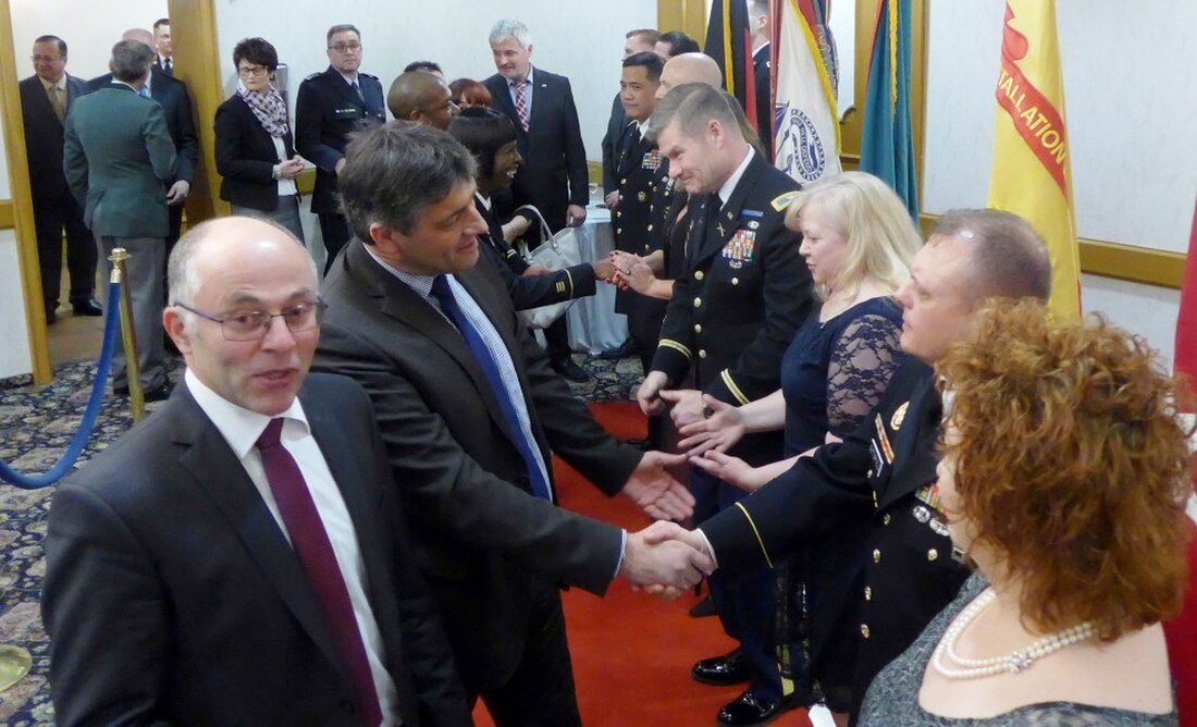 Grafenwöhr. „Wir danken für ihre Partnerschaft und für ihr Verständnis und bitten auch in Zukunft darum“ kündigte Brigadegeneral Antonio A. Aguto vermehrte Übungstätigkeit im Jahr 2018 an. Bayern mit den [&hellip;]