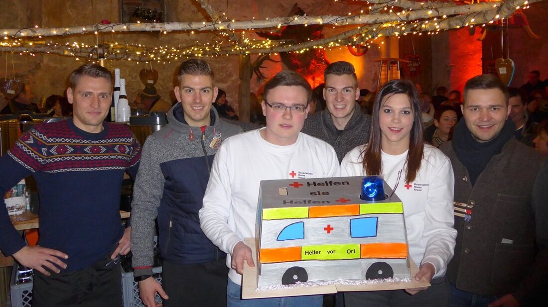 Grafenwöhr. Seit langem sind die Partys von “Event mit Herz” ein Geheimtipp in Grafenwöhr. Bei der Coming-Home-Party sammelten die jungen Grafenwöhrer nun Spenden für ein neues Fahrzeug für die Helfer [&hellip;]