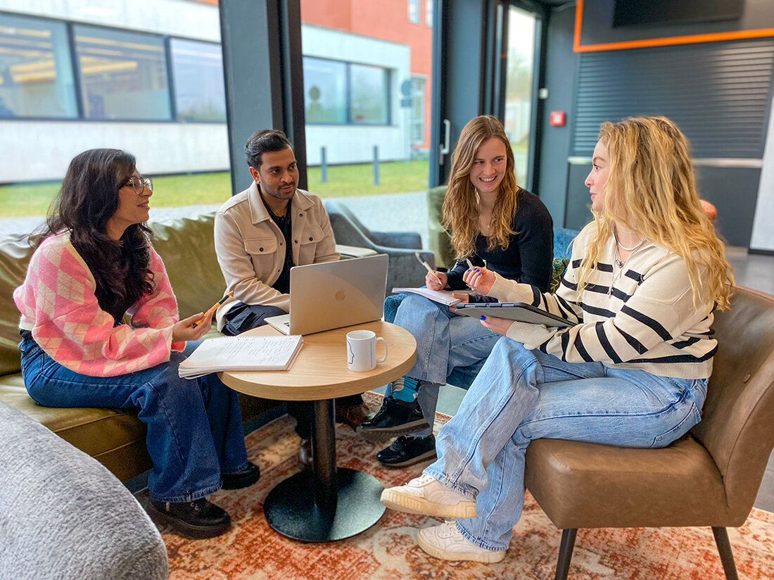 OTH Amberg-Weiden glänzt im CHE-Ranking 2025 mit praxisnaher Ausbildung und exzellenter Betreuung für Studienanfänger. Die Hochschule bietet zudem ein breites Studienangebot und hohe Studienzufriedenheit.