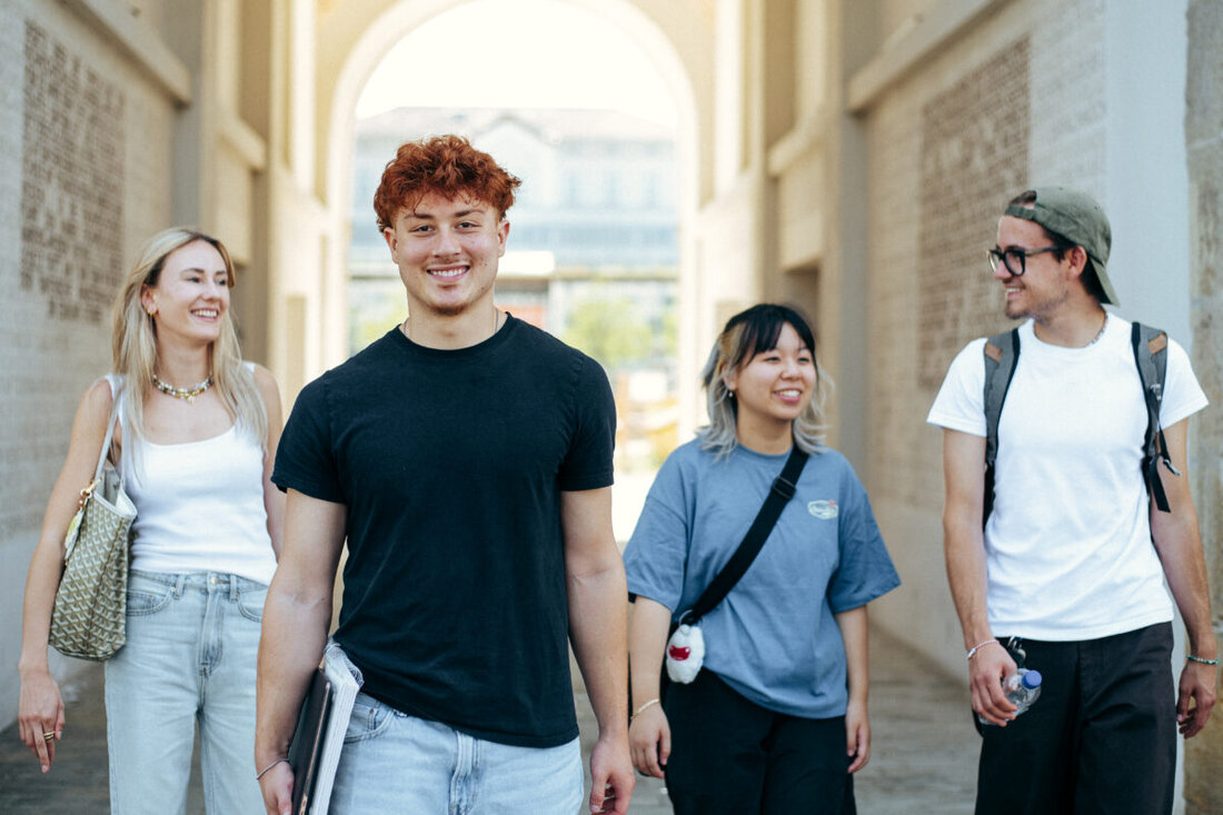 Weiden. Die OTH Amberg-Weiden verlängert die Bewerbungsfrist fürs Sommersemester 2026 in ausgewählten Studiengängen. Beratung, prepareING und zwei neue Studiengänge erleichtern die Wahl.