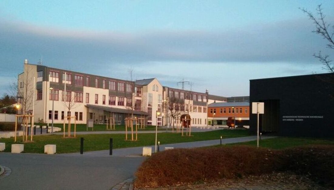 Weiden. Türen auf für neugierige und wissensdurstige Mädchen: Am 27. April 2017 können Schülerinnen die technischen Studiengänge der OTH Amberg-Weiden hautnah erleben und in den Hochschullaboren erste praktische Erfahrung sammeln. [&hellip;]