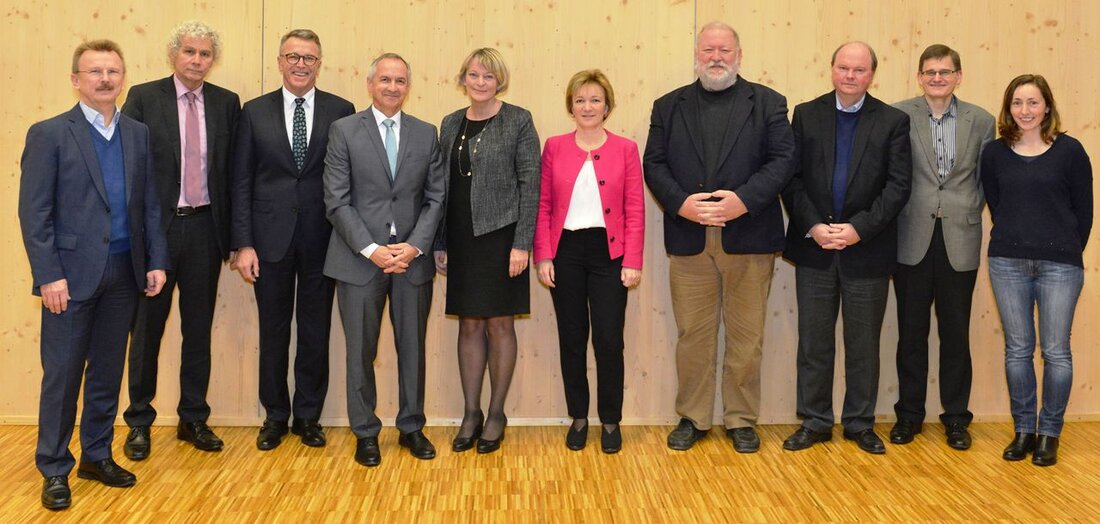 Tirschenreuth. Die Ostbayerische-Technische Hochschule (OTH) Amberg-Weiden war für die Klausursitzung der Hochschulleitung zu Gast beim Amt für Ländliche Entwicklung (ALE) in Tirschenreuth. Bei der zweitägigen Tagung zogen die Teilnehmer unter der [&hellip;]