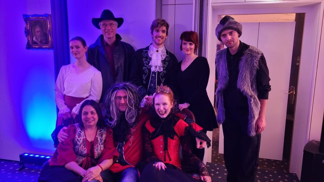 Fensterbach. Das OVIGO Theater begeisterte beim Krimidinner 'Das Geheimnis der Blutgräfin' im Hotel Wolfringmühle mit Spannung, Witz und Gänsehaut – samt Vier-Gänge-Menü. Neue Termine folgen im April und Mai.