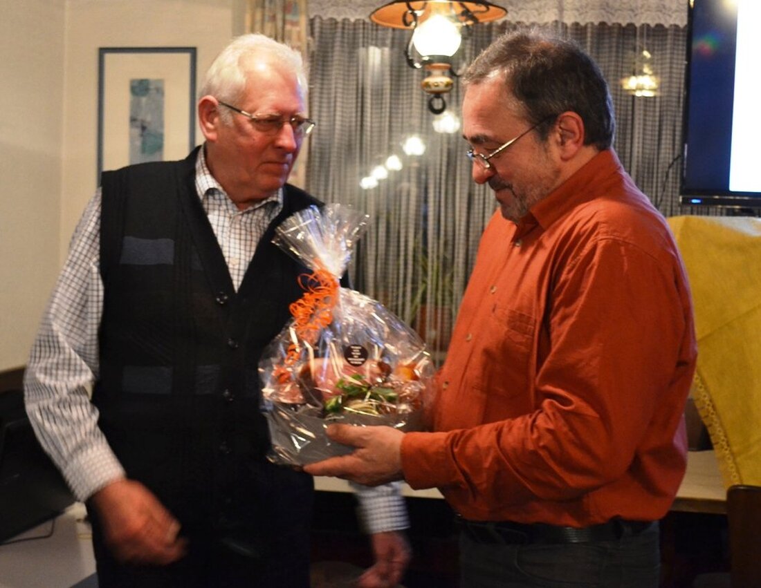 Wurz. 31 Jahre stand Karl Meiler an der Spitze des Ortsverschönerungsvereins Wurz. Er leistete selbstlose Arbeit – jetzt verabschiede ihn sein Verein.  Von Tom Kreuzer  Ins Gasthaus Schedl hatte der Ortsverschönerungsverein [&hellip;]