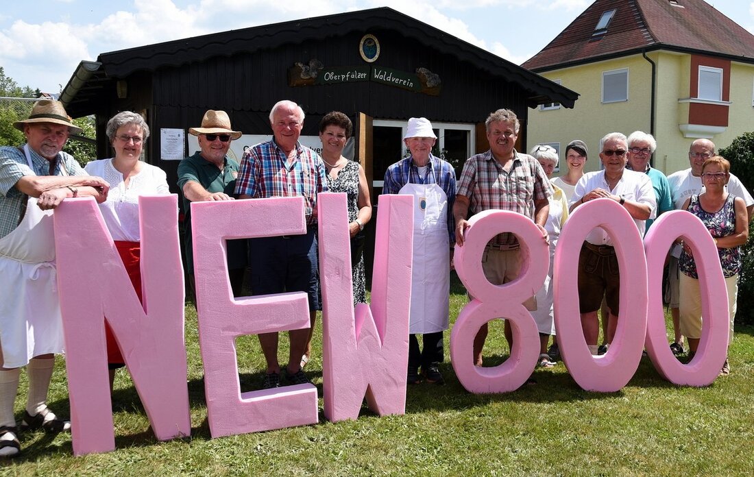 Neustadt/WN. Sahnecremetorte, deftiges Grillfleisch oder pikante Fischsemmeln – über ein abwechslungsreiches kulinarisches Angebot freuten sich beim Gartenfest des Oberpfälzer Waldvereins rund 200 Gäste. Von Benedikt Grimm Dank Neustadtdächern und Schirmen [&hellip;]