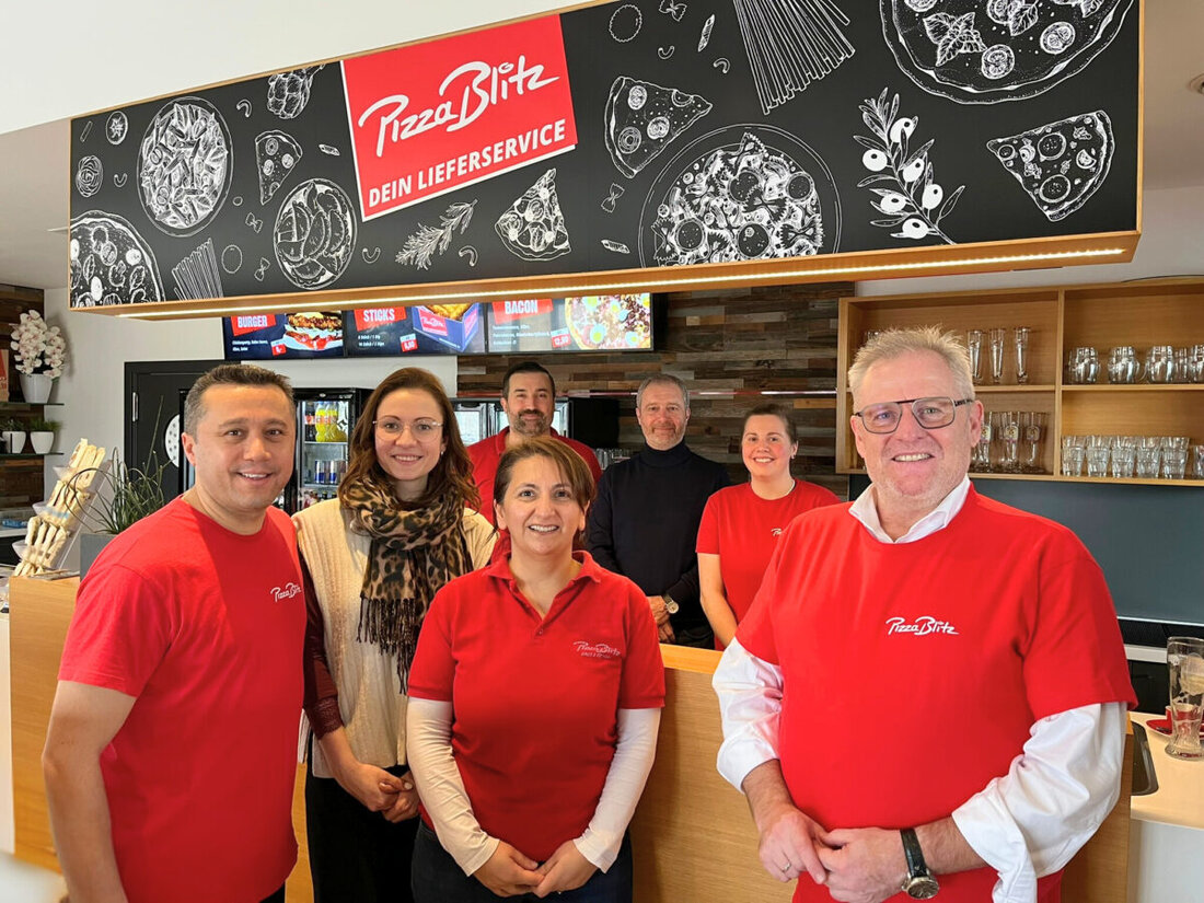 Schwandorf. Seit 35 Jahren prägt der Lieferservice Pizza Blitz das Stadtbild. Oberbürgermeister Andreas Feller und die städtische Wirtschaftsförderung besuchten den Familienbetrieb und blickten hinter die Kulissen.