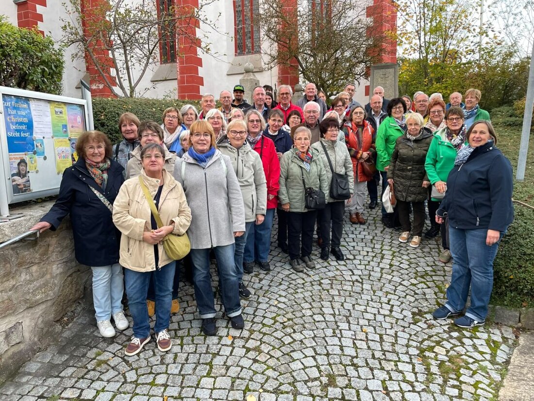 Vohenstrauß. Evangelische und katholische Gemeinden brachen am Samstag, 10. Oktober, früh zur Ökumenefahrt nach Chemnitz auf und erlebten Geschichte, Architektur und Gemeinschaft. Eine Andacht in Pilgramsreuth rundete den Tag ab.