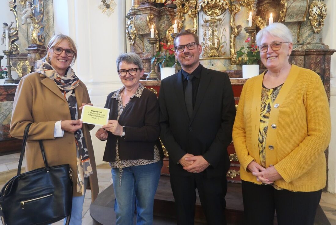 Vilseck. Organist Maximilian Betz begeisterte in St. Ägidius beim Benefizkonzert des Vereins „Vilseck gibt Hoffnung“ für das Mandeni-Projekt in Südafrika von Pater Gerhard Lagleder. Seit über 20 Jahren flossen 280.000 Euro.