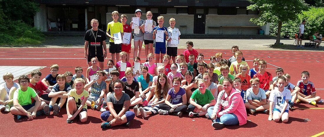 Neustad/WN. Die Wetterbedingungen waren perfekt: Im Neustädter Felixwald nahmen die Schüler unter dem Motto “Laufen mit Köpfchen” an dem Orientierungslauf teil. Bereits zum siebten Mal fand er in diesem Jahr statt. Initiiert [&hellip;]