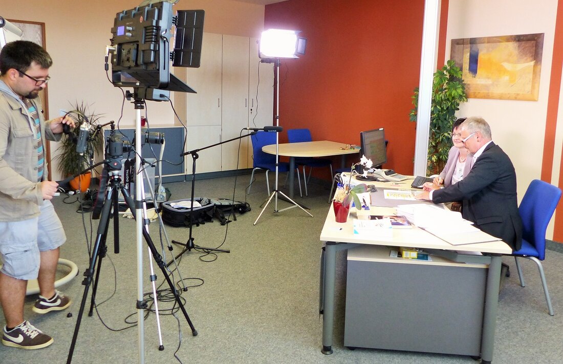 Weiden. Erst der Fernsehsender ARTE, dann die Klinik-Kompetenz-Bayern (KKB) eG: Die Kliniken Nordoberpfalz AG, selbst Mitglied im KKB-Verbund, hat in den letzten Wochen gleich zweimal Besuch von Kamerateams erhalten. Zunächst hatte ARTE [&hellip;]