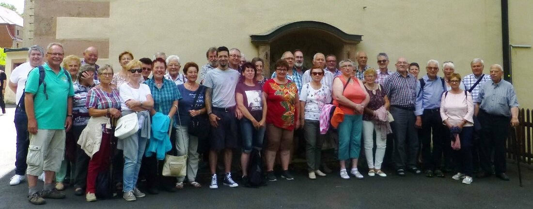 Pressath. Auf in die Rhön, war diesmal des Thema beim Tagesausflug des „Freien Wählerblock Pressath“. Erster Vorsitzender Wolfgang Graser konnte in aller Früh 40 Teilnehmer begrüßen. An Bamberg und Schweinfurt [&hellip;]