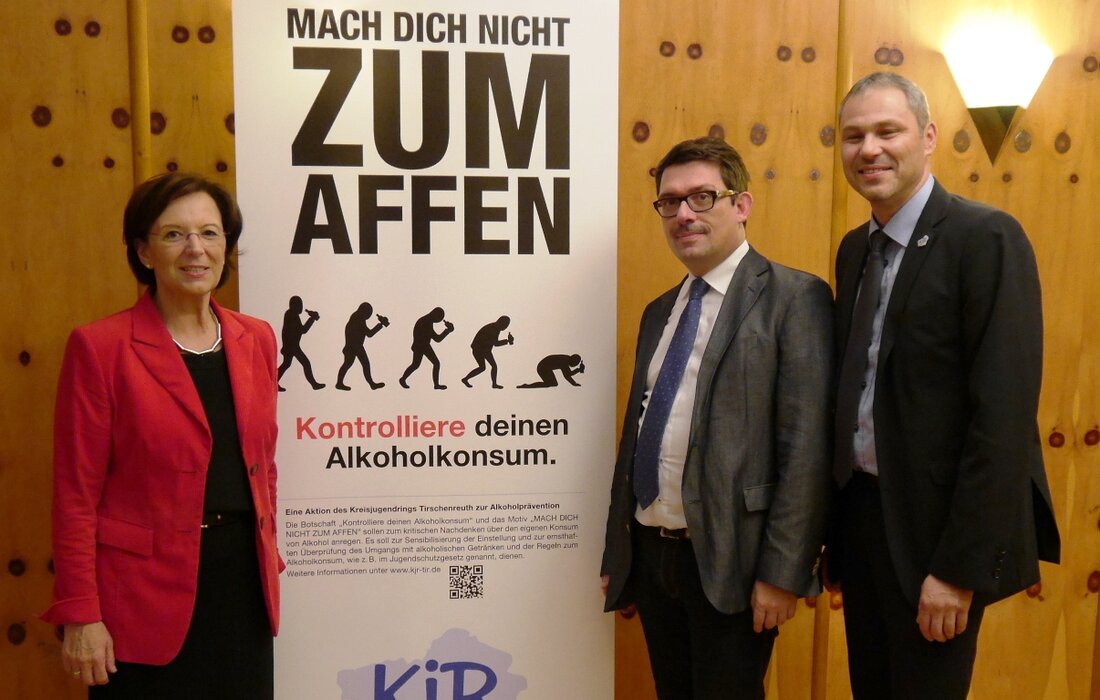 Tirschenreuth. Der Kreisjugendring bittet die Faschingsveranstalter die Jugendschutzbestimmungen einzuhalten – auch Appell an Vereine und Jugendleiter. Die Aktion „Mach dich nicht zum Affen“ soll auf die Folgen von Alkoholkonsum aufmerksam [&hellip;]