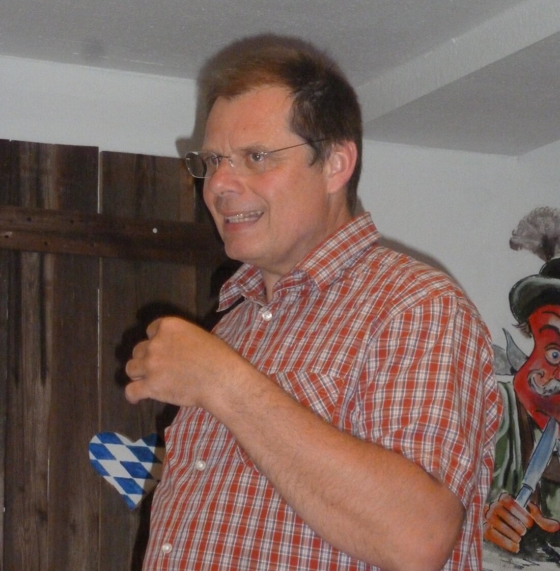 Altenstadt/WN. Reinhold Kolzenburg, Heilpraktiker für Psychotherapie, half den Anwesenden der Brustkrebsselbsthilfegruppe “mamazone-oberpfalz”, indem er ihnen einen besonderen Ratschlag gab: “Genieße jeden Augenblick, denn der kommt nie wieder” Von Sieglinde Schärtl [&hellip;]