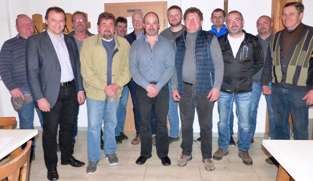 Döllnitz. Beim zweiten Anlauf klappte es: Die Soldaten- und Reservistenkameradschaft (SRK) braucht weder stillgelegt noch aufgelöst zu werden. Bernhard Kammerer hat sich bereit erklärt das Amt des ersten Vorsitzenden zu [&hellip;]