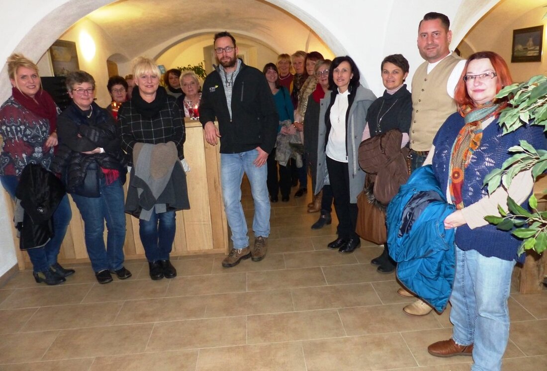 Neudorf. Die CSU-Frauen Union (FU) des Kreisverbandes informierte sich im Sozialkompetenz Zentrum Oberpfalz (SKTO). Seit zehn Jahren gibt es in Neudorf in der Marktgemeinde Luhe-Wildenau diese Einrichtung. Von Sieglinde Schärtl [&hellip;]