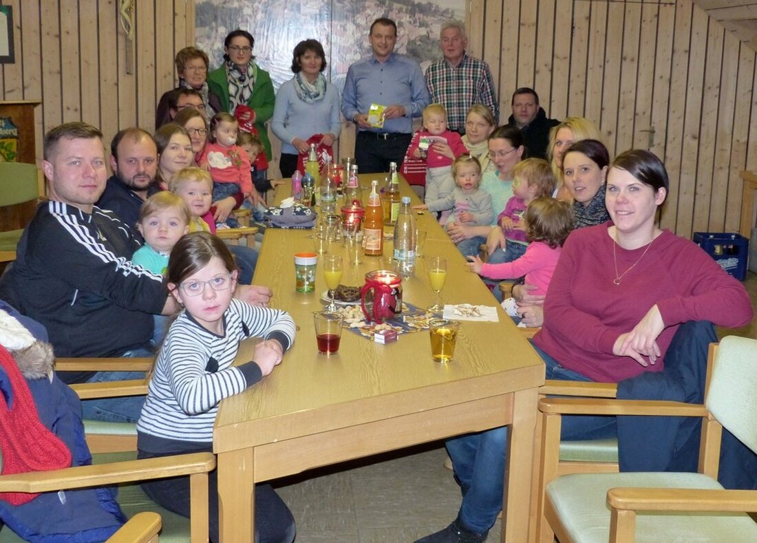 Leuchtenberg. Damit die 16 kleinen Babys sicher aufwachsen können, spendete die SPD an die Familien Rauchmelder. Doch Josef Zitztmann hofft natürlich, dass die kleinen Geräte nie Alarm schlagen müssen.  Von [&hellip;]