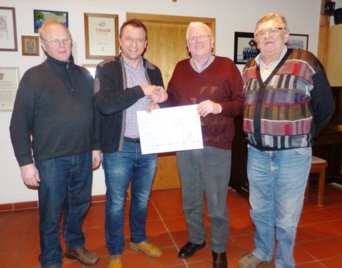 Leuchtenberg. Nachdem sich schon der Männergesangsverein über eine Spende freuen durfte, ließ Marga Baum aus Nürnberg für die Musik erneut Geld fließen. Von Sieglinde Schärtl Marga Baum spendete für den [&hellip;]