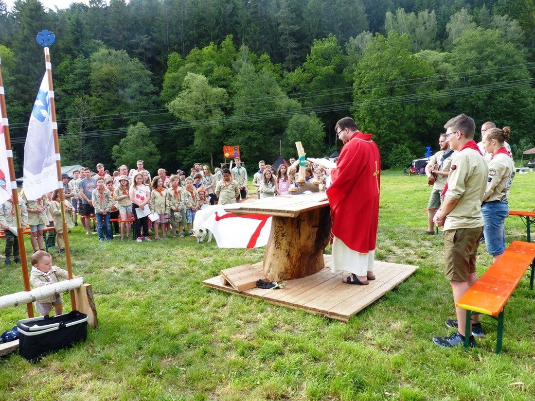 Kainzmühle/Weiden. Von der Stadt aufs Land, ins schöne Pfreimdtal, zog es die Pfadfinder von St. Josef Weiden. So schlug die „Deutsche Pfadfinderschaft St. Georg“ fast eine Woche ihre Zelte auf [&hellip;]