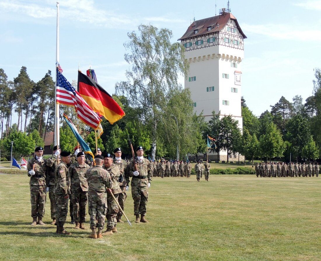Grafenwöhr. Die US-Regierung will rund 11.900 Soldaten aus Deutschland abziehen. Betroffen sind auch die Stützpunkte in Grafenwöhr und Vilseck. Von Yvonne Fichtl Laut Informationen des Südwestrundfunks sind in Deutschland vier [&hellip;]