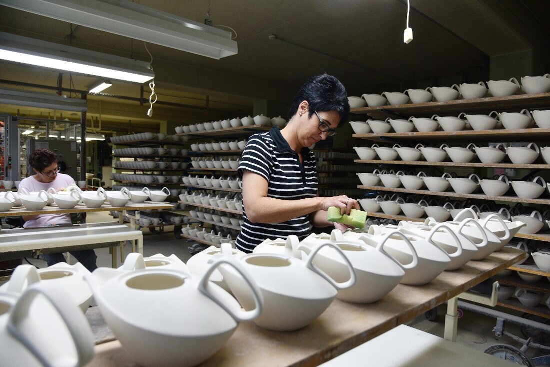 Selb/Nordoberpfalz. Die BHS Tabletop AG plant unternehmensverändernde Schritte: Unter anderem werden bis Ende nächsten Jahres 250 Stellen abgebaut.  Die BHS tabletop AG steht vor einem grundlegenden strukturellen und personellen Unternehmensumbau: [&hellip;]