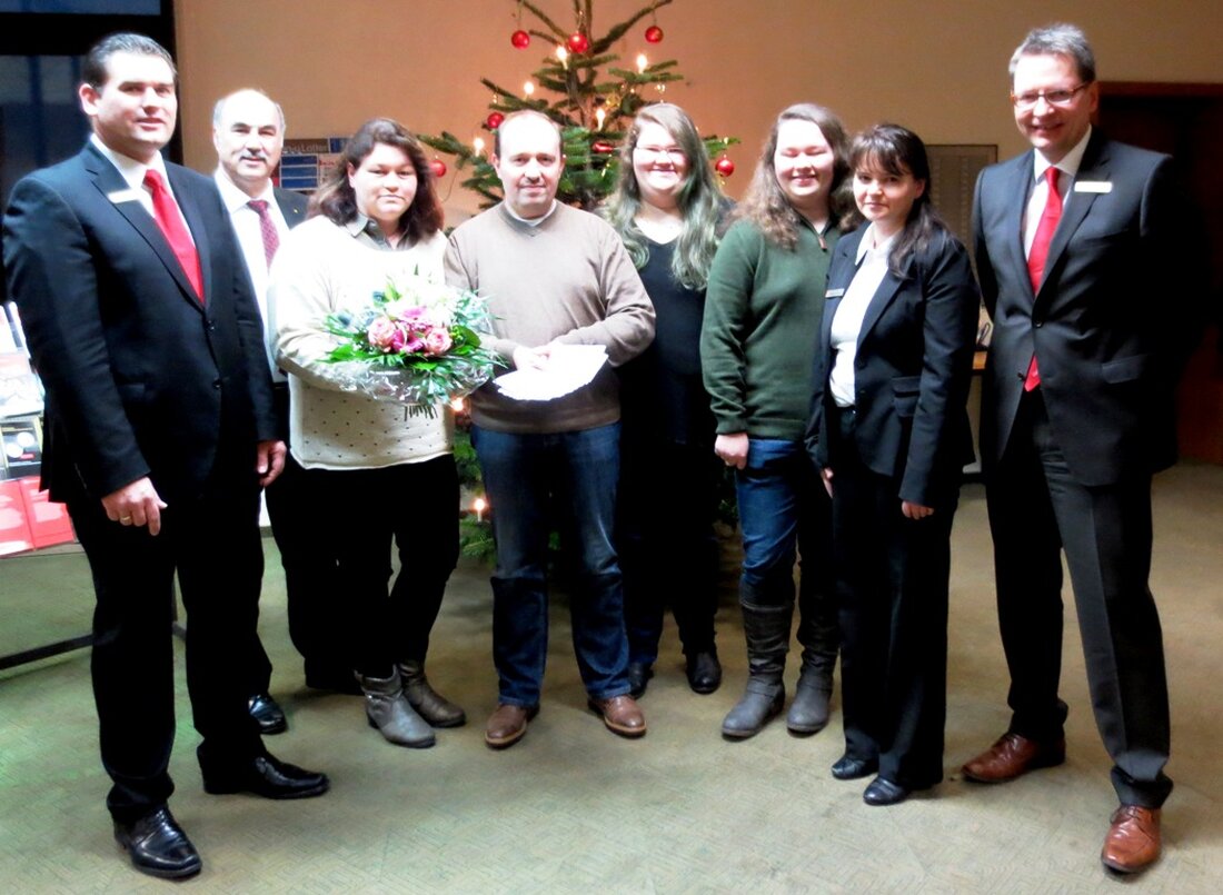 Mantel. Für das Ehepaar Dorothea und Markus Friedrich aus Mantel hat sich die Teilnahme am PS-Gewinnsparen der Sparkasse gelohnt. Markus Friedrich ist bereits seit 1995 PS-Sparer. Bei der Monatsauslosung am 12. November [&hellip;]