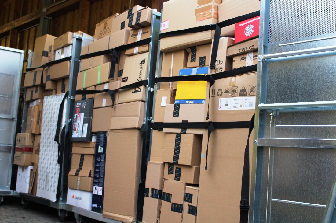 Neuhaus. Ein Paket hat in Neuhaus einen Polizeieinsatz mit Sondergruppe ausgelöst.  Eine Anwohnerin (63) eines Anwesens in der Schönfichter Straße benachrichtige die Polizei, weil die Sendung auf ihrem Briefkasten ihr [&hellip;]