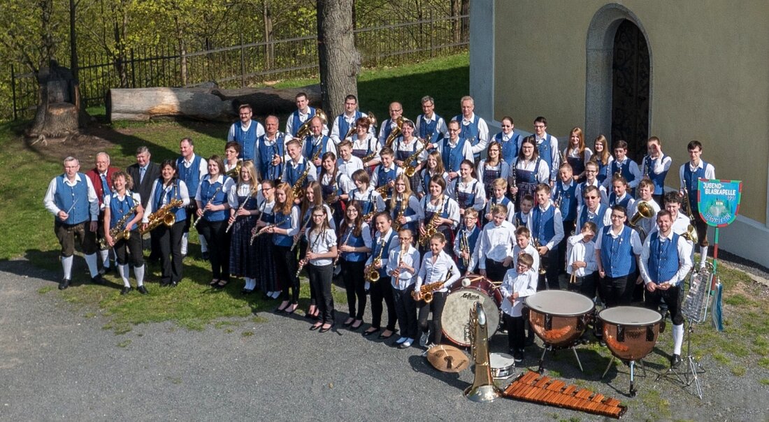 Parkstein. An kommenden Wochenende steigt in Parkstein eine große Sause, denn es gibt gleich doppelt Grund zum Feiern: Die Jugendblaskapelle Parkstein hat 25-jähriges Gründungsjubiläum – der Sportverein sogar 70. Jubiläum.  Die Vorstandschaft [&hellip;]