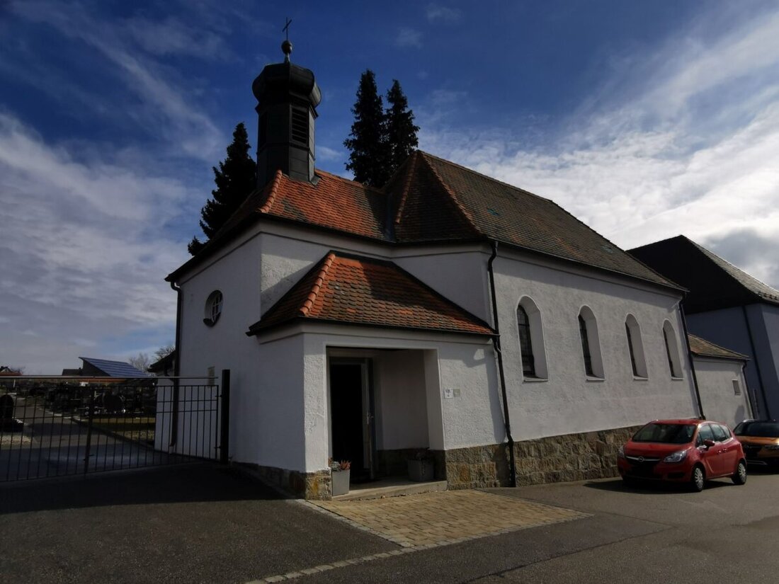 Eslarn. In der Friedhofskapelle wird zu Ehren des heiligen Sebastian das Patrozinium gefeiert. Der Gottesdienst findet am Dienstag, 20. Januar um 19 Uhr statt, anschließend lädt die Pfarrei zum Miteinander bei Glühwein ein.