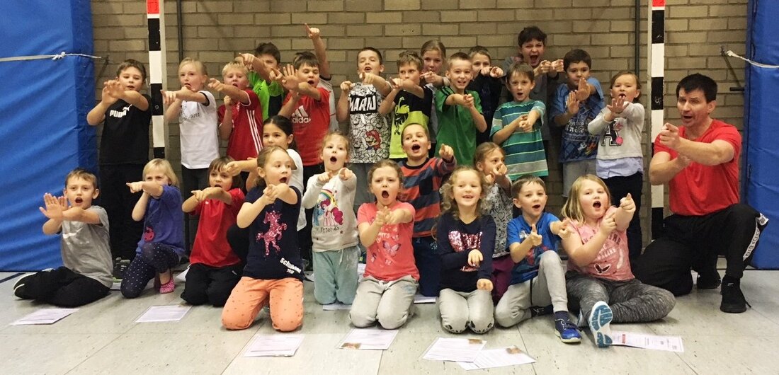 Pechbrunn. „Wenn Kinder von Fremden angesprochen werden – sich bei Gefahr richtig verhalten können“, heißt der VHS-Kurs, der auf Initiative von Ute Döhler, Volkshochschulbeauftragte für Pechbrunn, in Kooperation mit der Schulleiterin [&hellip;]