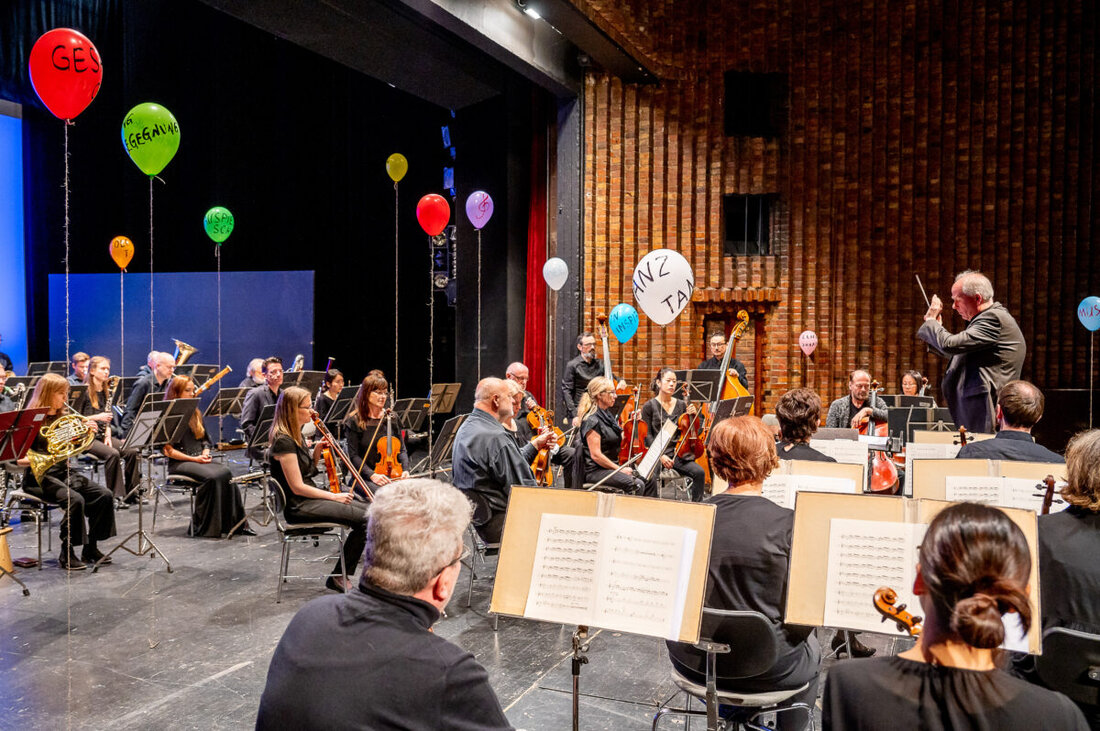Amberg. Das Familienkonzert "Peter und der Wolf" findet am 6. Oktober 2024 um 16.00 Uhr im Stadttheater Amberg statt, geeignet für Kinder ab fünf Jahren.