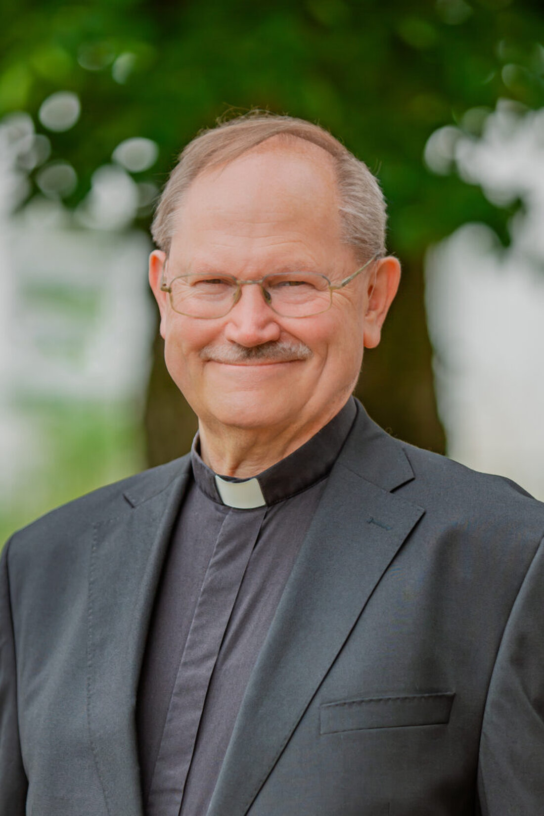 Kastl/Waldeck. Pfarrer Heribert Stretz tritt nach Jahren des Dienstes in der Pfarreiengemeinschaft Kastl/Waldeck in den Ruhestand. Sein Abschied wird am 20. Juli mit einem Festgottesdienst und einem Weißwurstfrühschoppen gefeiert.