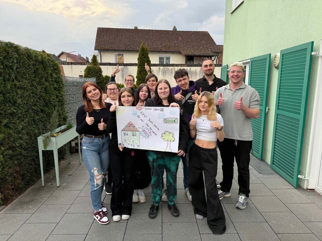 Schwandorf. Dank einer 2.000 Euro Spende von Philipp Feldbauer wird eine Gruppe Jugendlicher aus dem Haus des Guten Hirten bald eine Reise an den Gardasee erleben.