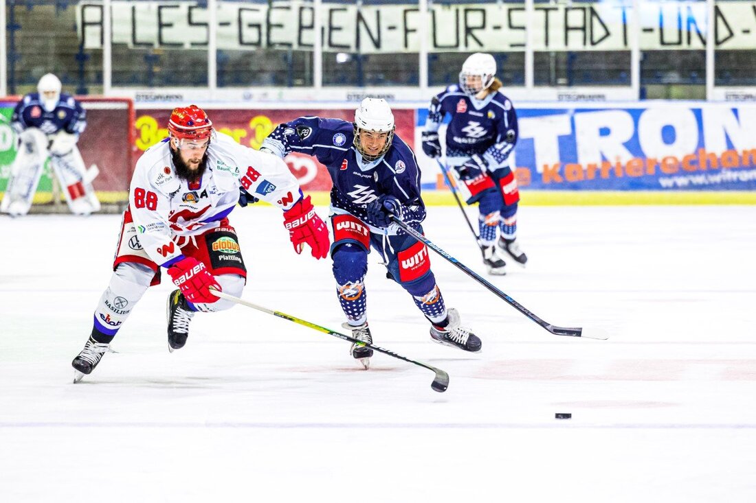 Weiden. Die Kaderplanung der Blue Devils Weiden für die Oberligasaison 2021/2022 geht weiter. Zwei zuverlässige Top-Spieler haben ihren Vertrag bei der Eishockey-Mannschaft verlängert.