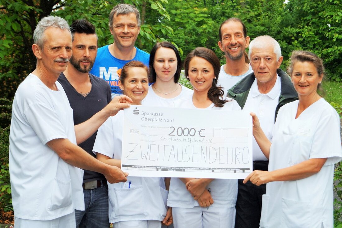 Erbendorf. Ein Zeichen der Nächstenliebe: Wieder einmal haben die Therapeuten der Steinwaldklinik Erbendorf der Kliniken Nordoberpfalz AG für Menschen in Not massiert. Das Therapeutenteam veranstaltete Ende Mai einen Wohlfühlaktionstag gegen [&hellip;]