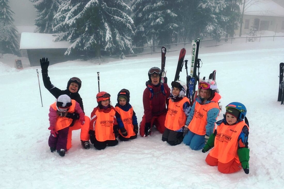 Grafenwöhr. Der Skiclub Pistenschwinger e.V. Gössenreuth bietet auch in diesem Winter wieder Skikurse an. Los geht’s, sobald es die Schneelage erlaubt. Von Gerald Morgenstern Die Teilnahme ist für Kinder und [&hellip;]