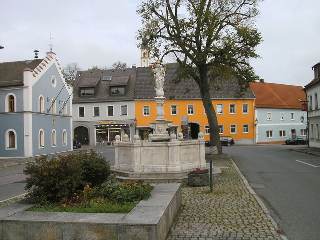 Pleystein. Unmittelbar nach dem Einbruch in eine Firma in der Steingasse konnten gestern drei aus Tschechien eingereiste Personen festgenommen werden. Sie hatten dort Gegenstände im Wert von etwa 750 Euro [&hellip;]
