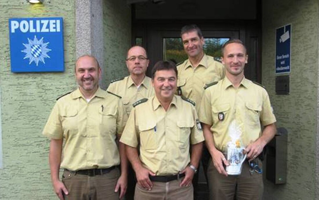 Neustadt/WN. Die Polizei Neustadt/WN hat den Dienstposten des stellvertretenden Leiters der Polizeiinspektion und zugleich des Leiters der Verfügungsgruppe (VGL) neu besetzt: Polizeihauptkommissar Stefan Moller übernimmt die Verantwortung.  Erst kürzlich erfolgte [&hellip;]