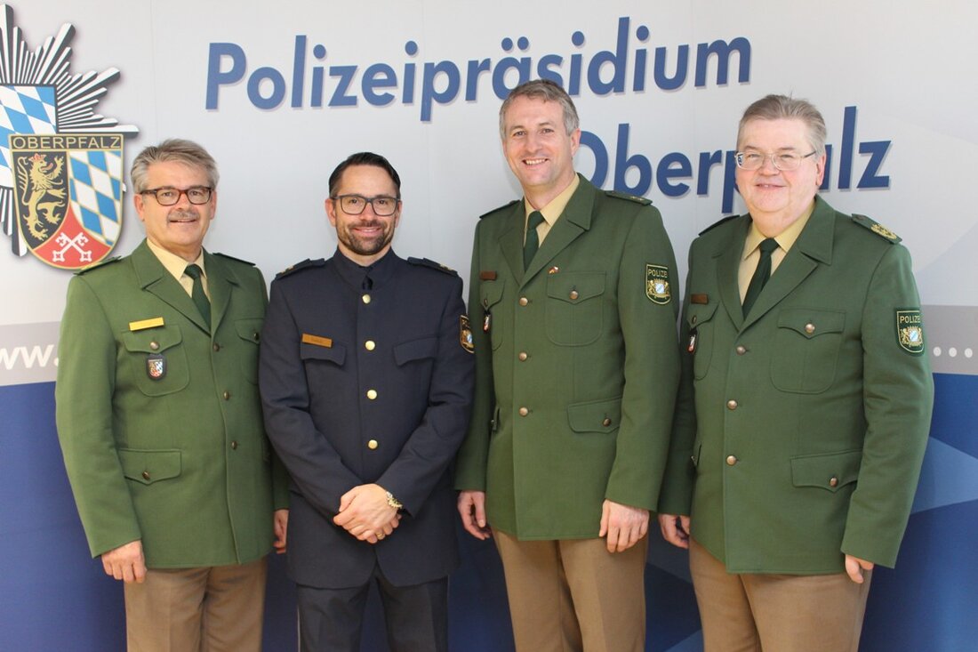 Schwandorf/Neustadt/WN. Zum Jahreswechsel tut sich auch etwas im Gemeinsamen Zentrum (GZ) der deutsch-tschechischen Polizei- und Zollzusammenarbeit in Schwandorf: Zum 1. Januar 2017 tritt Polizeioberrat Jürgen Dodell in die Fußstapfen von [&hellip;]
