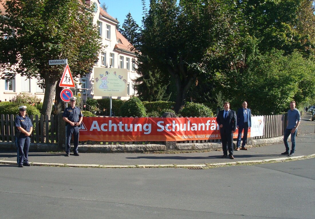 Mitterteich. Zum Schulstart werden alle Autofahrer gebeten, im Bereich um die Grundschule noch mehr Vorsicht zu geben. Ziel ist es den Schulweg noch sicherer zu machen. Von Werner Männer Mit [&hellip;]