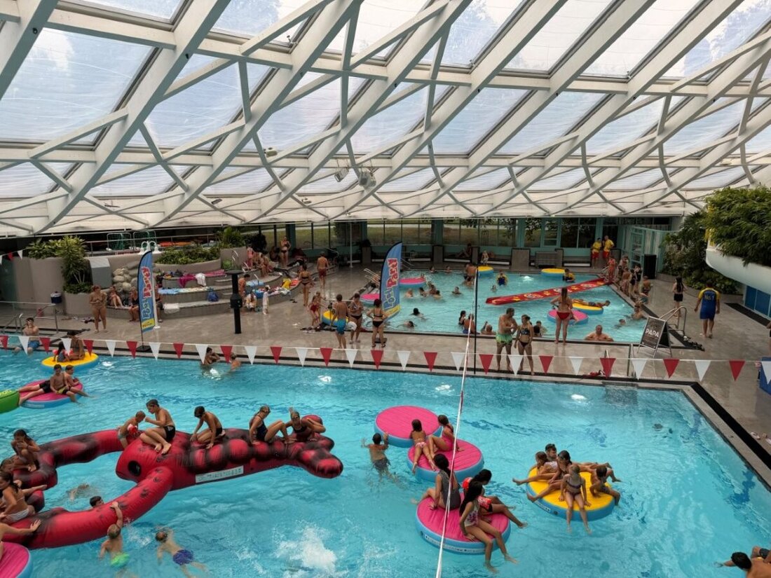 Amberg. Mehr als 1000 Badegäste waren beim letzten Mal dabei. Jetzt geht die Pool-Party im Kurfürstenbad Amberg in die nächste Runde. Am 8. November wartet auf Familien wieder jede Menge Action im und auf dem Wasser.