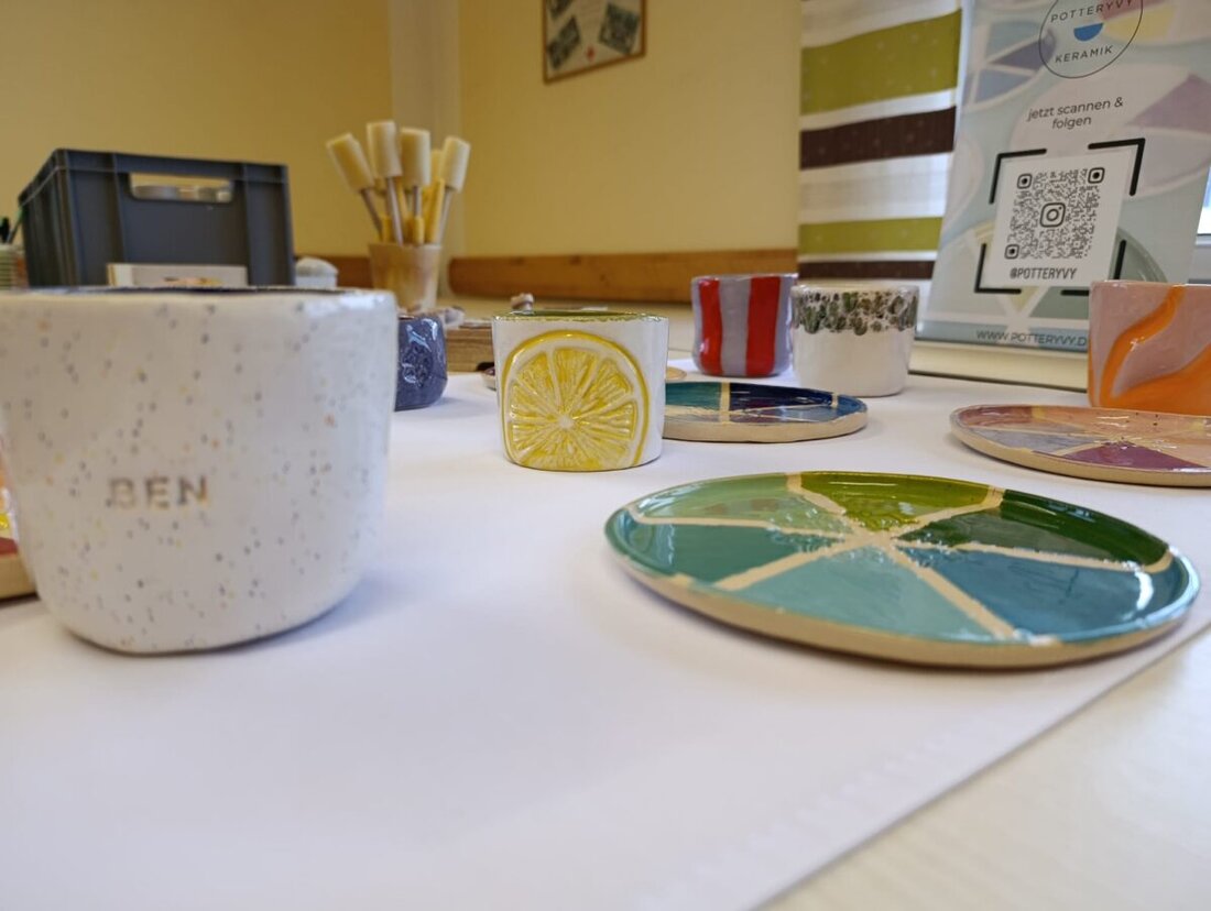 Kirchenthumbach. Das Praxisteam um Sebastian Grau und Steffi Wiltsch stärkte in einem Töpferkurs Resilienz und Zusammenhalt – und gewann Abstand vom fordernden Praxisalltag. Zudem läuft eine politische Debatte über ihre Zukunft.