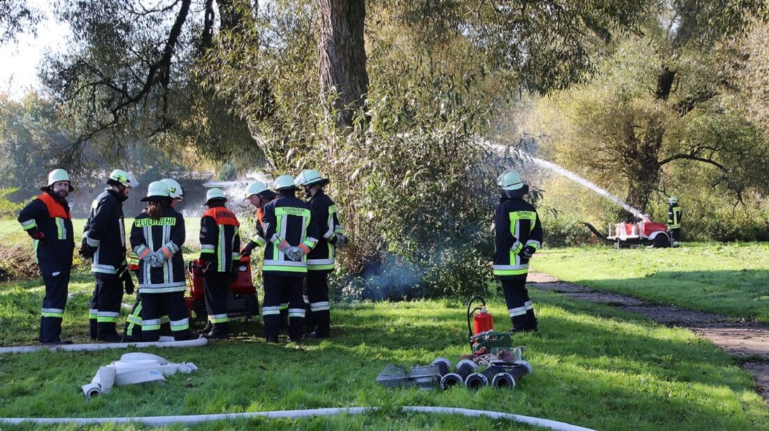 Pressath. 36 Unterrichtsstunden, 26 Teilnehmer, sechs Tage: Von 14 Feuerwehren aus dem Kreisbrandinspektorbezirk West kamen die Teilnehmer zum 70. Maschinistenlehrgang der Landkreisfeuerwehr nach Pressath. Von Jürgen Masching Das Interesse am [&hellip;]