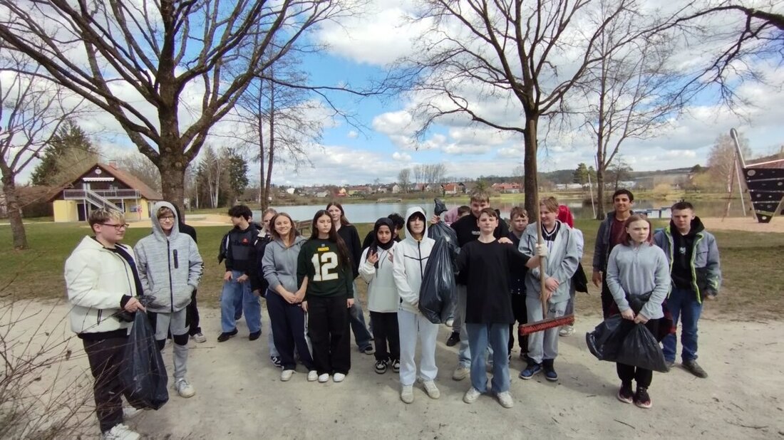 Pressath. Schülerinnen und Schüler der Grund- und Mittelschule Pressath sammelten während des Projekts „Ramadama“ in vier Stunden etwa 20 Müllsäcke voll mit Unrat auf. Die Stadt lobte ihr Engagement und finanzierte die Belohnungen.