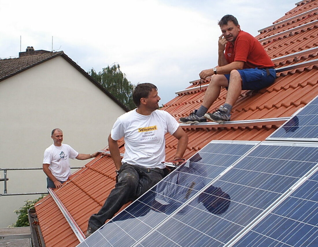  Schlammersdorf. Eigentlich ist es eine traurige Angelegenheit, wenn sich ein Verein auflöst. Nicht so bei ProSIS, dem Verein Projekt Solar-Initiative Schlammersdorf. Schon vor über 20 Jahren war nämlich sicher, dass der engagierte Verein mit einem „Ablaufdatum“ versehen ist.