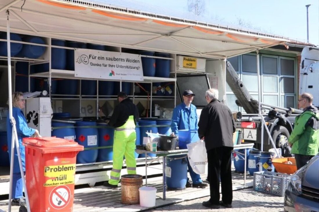 Weiden. Problemabfälle aus Haushalten, z.B. Altfarben/-lacke, Chemikalien, Gifte, Laugen, Säuren etc. müssen umweltgerecht entsorgt werden. Weidener können das am Samstag, 13.April von 9 bis 13 Uhr im städtischen Bauhof, Vohenstraußer [&hellip;]