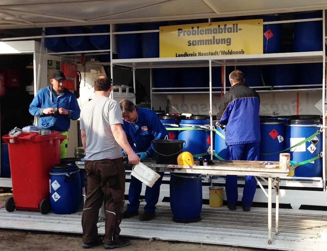 Neustadt/WN. Für die Entsorgung von gefährlichen Stoffen bietet der Landkreis wieder kostenlose Problemmüllsammlungen an. Die ersten Sammeltouren des Jahres finden von 26. April bis 17. Mai statt. Die Landkreisbürger können [&hellip;]