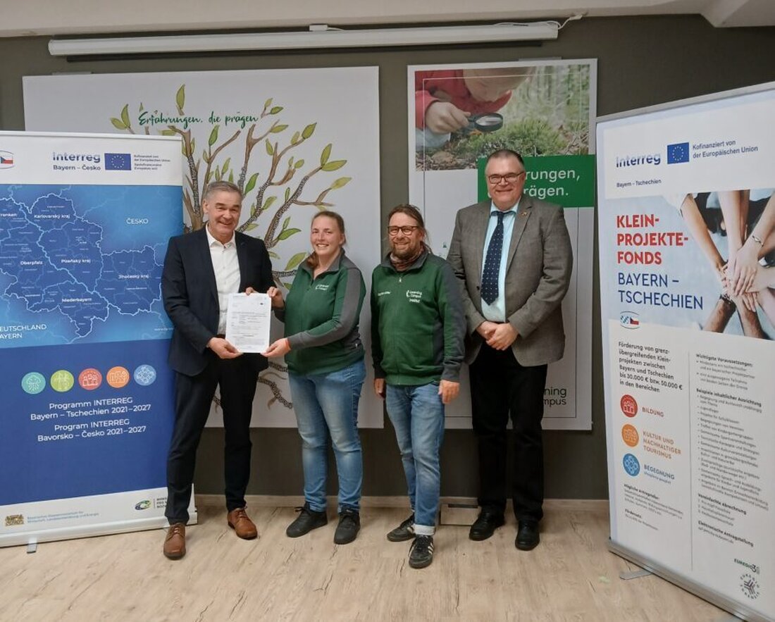 Trabitz. Am 8. Mai startete das grenzüberschreitende Projekt "Kinder, Wald und Zukunft" zur Förderung der Zusammenarbeit zwischen bayerischen und tschechischen Waldkindergärten. Der Förderzeitraum läuft bis Ende 2027 und zielt auf die Stärkung nachhaltiger Vorschulpädagogik in der Grenzregion.