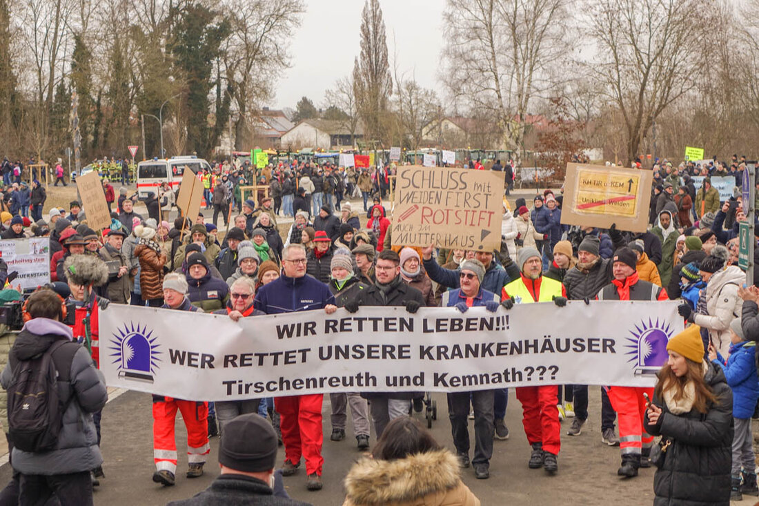 Tirschenreuth. Letztes Wochenende haben die Menschen im Landkreis gegen die Umstrukturierung der Kliniken Nordoberpfalz demonstriert. Was ist eure Meinung dazu?
