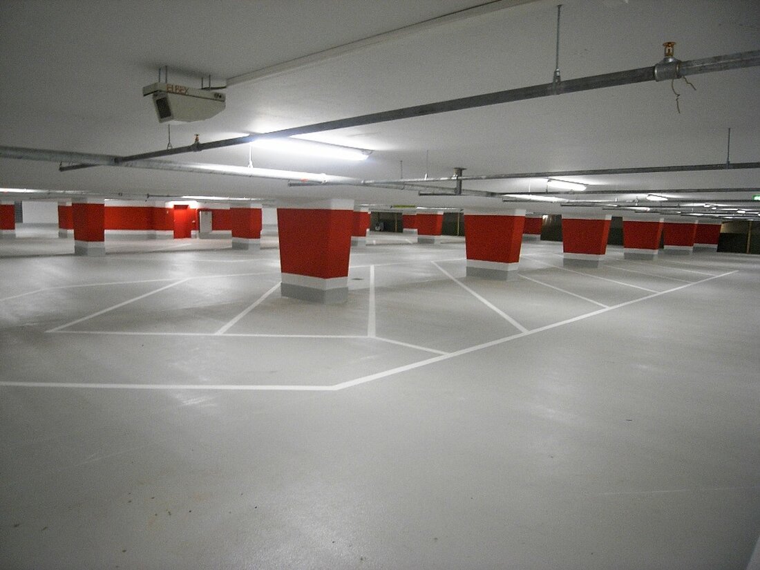 Weiden. In der Tiefgarage des Klinikums in Weiden muss ein Unbekannter gewütet haben: Vier Autos sind beschädigt – und das wohl vorsätzlich.  Wie ein Polizeisprecher aus Weiden mitteilt, lässt das [&hellip;]