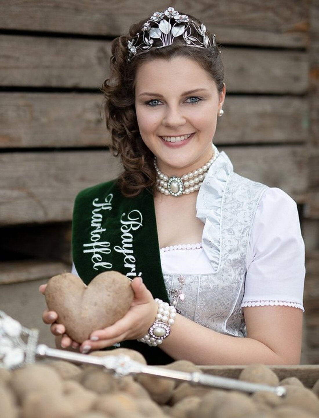 Neualbenreuth. Am 7. Oktober ist wieder Kartoffelfestzeit. Der Fremdenverkehrsverein Neualbenreuth – Sibyllenbad e.V. lädt alle Gäste aus Nah und Fern am Sonntag, 7. Oktober 2018 ab 10:30 Uhr zum Zuschauen, Mitmachen [&hellip;]